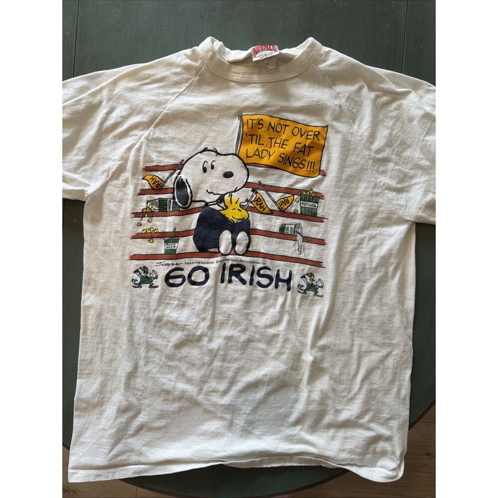 Vintage 80s Nutmeg Snoopy Peanuts “It’s Not Til The Lady Sings” T-Shirt